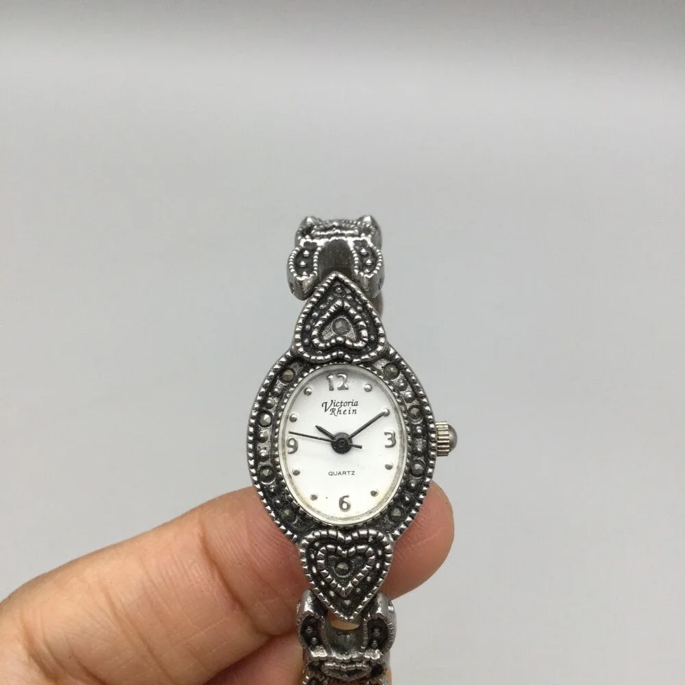 Victoria Rhein Womens Watch 18mm Oval Dial Silver Tone Heart New Battery 7.5